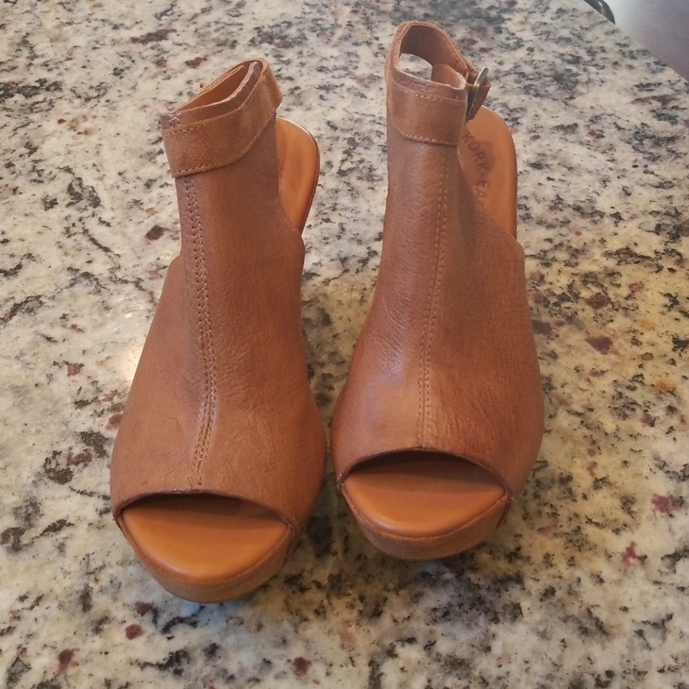 KORK Ease open toe wedges